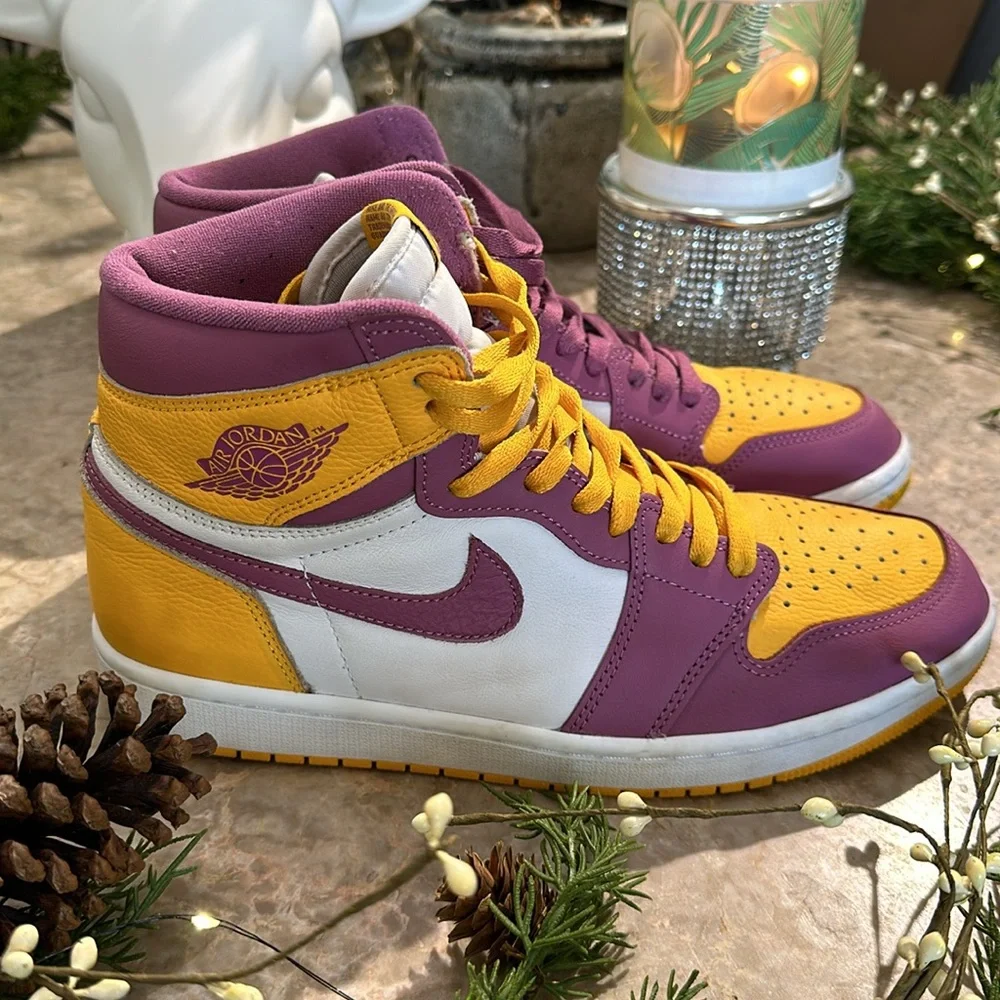 Nike Air Jordan 1 High “Brotherhood” - Picture 3 of 17